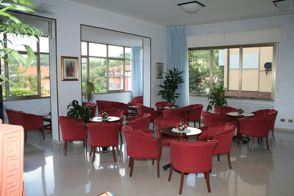 Albergo Esperia Tabiano Terme Extérieur photo