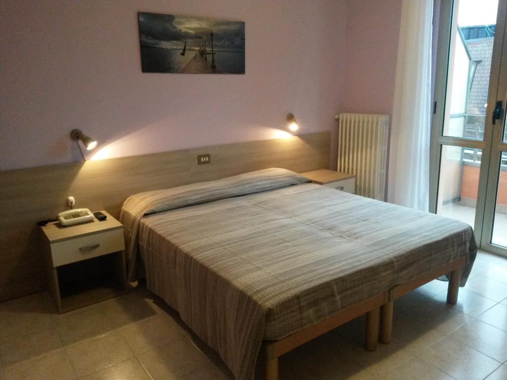 Albergo Esperia Tabiano Terme Chambre photo