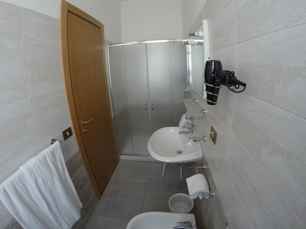 Albergo Esperia Tabiano Terme Extérieur photo
