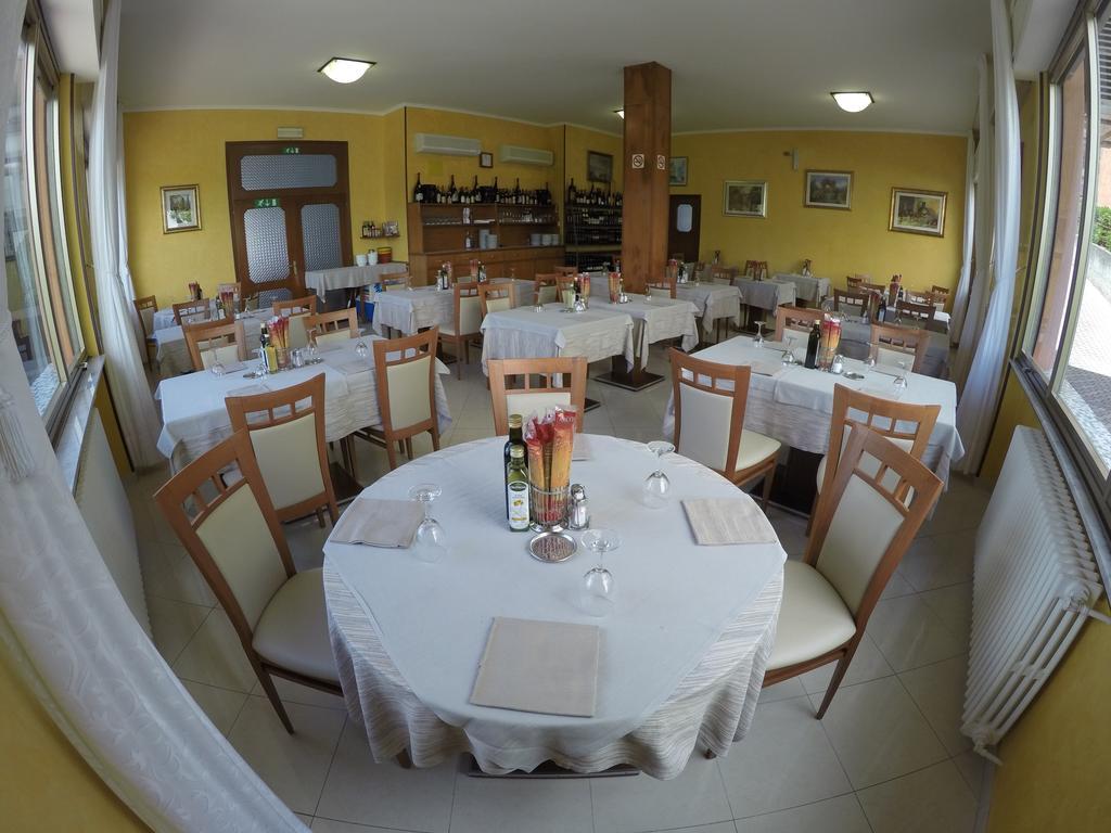 Albergo Esperia Tabiano Terme Extérieur photo