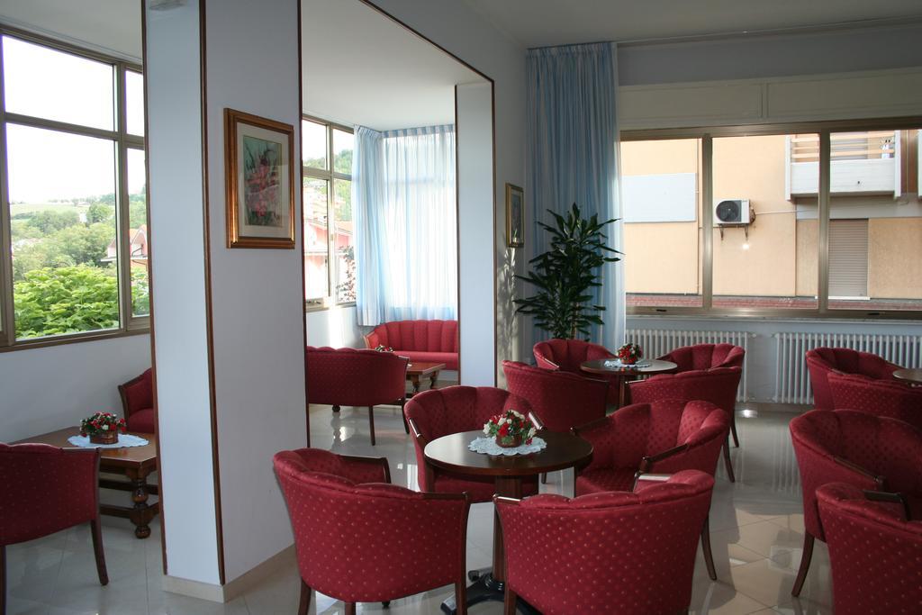 Albergo Esperia Tabiano Terme Extérieur photo